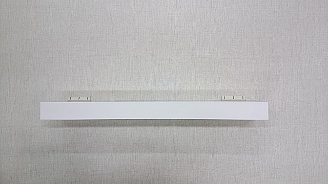 壁取り付け専用飾り棚、トイレの壁に取り付けてトイレットペーパーを載せる棚に最適。