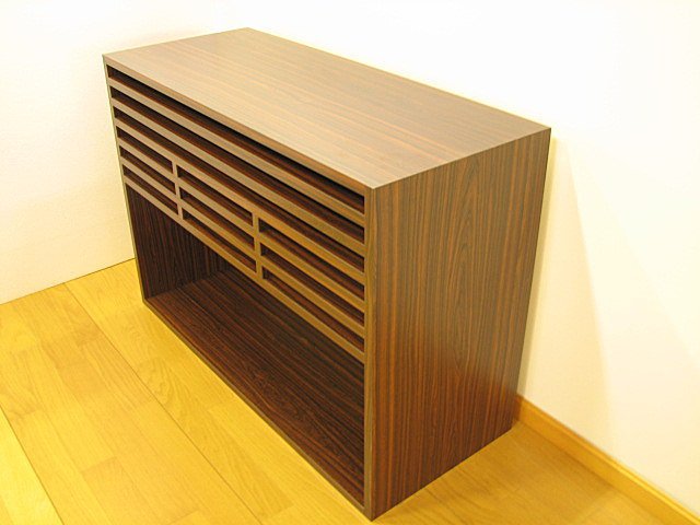 メラミン化粧板とポリエステル化粧合板で作る収納棚