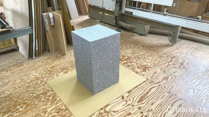 石目柄メラミン化粧板仕上げの展示台