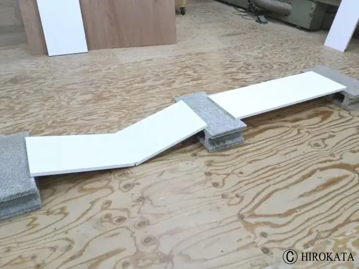 パーティクルボードが荷重で折れた