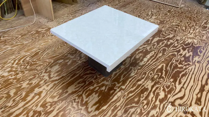 洗面カウンター横のカウンター天板