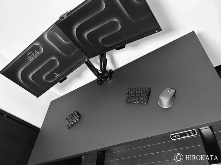 電動昇降デスクの天板黒(電子線硬化樹脂化粧板XE-505K)