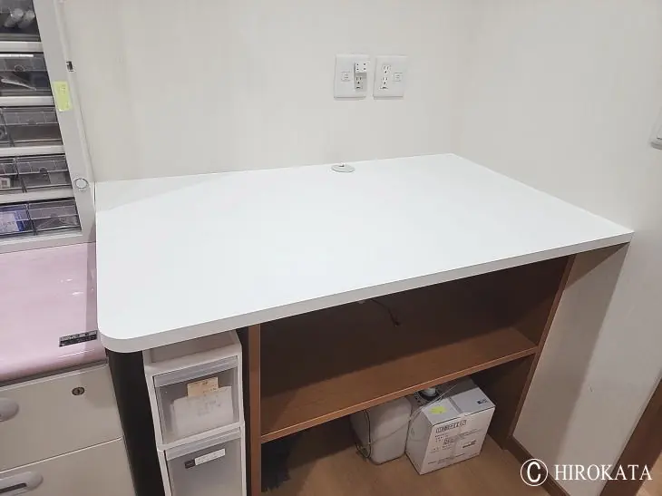 医療用検査器具台の天板をオーダーメイド