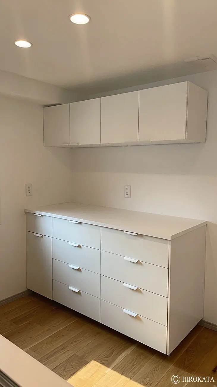 収納家具の上に載せるきれいな板