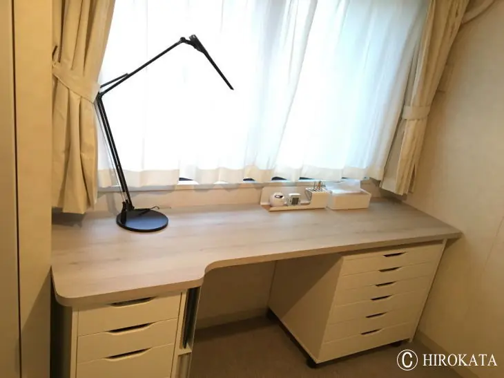 IKEAのALEXと合わせたオーダーデスク天板の設置例